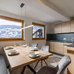 Gondelspass Apartment Fuegen