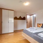 Gondelspass Apartment *